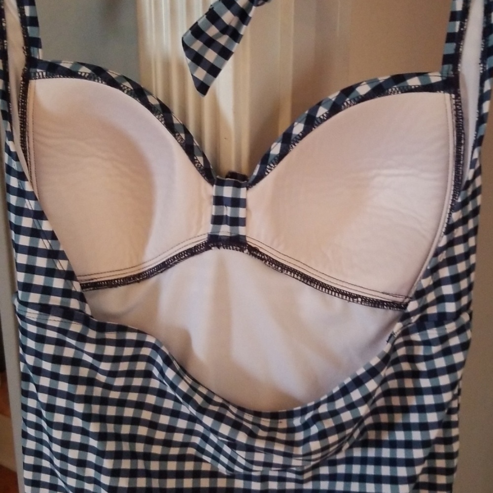 Bathing suit - Picture 4 of 4